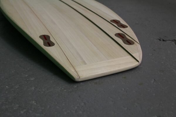Tail mit asymmetrischem Finnen-Setup